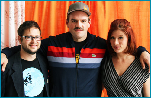 Ethan Suplee with hosts Cole Stratton and Vanessa Ragland